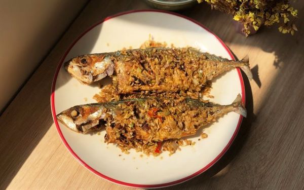 cá bạc má chiên giòn