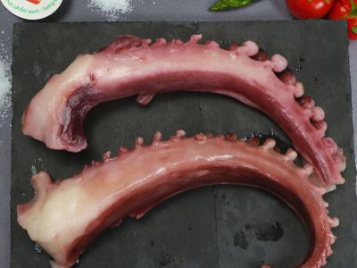 Râu tuộc khổng lồ